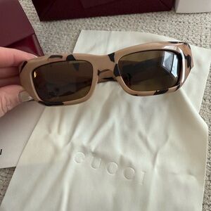 Gucci Vintage Titanium Horn Sunglasses In Cream Acetate Gucci White Vintage Sunglasses - Etsy main image 4